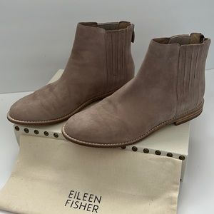 Eileen Fisher Rich Suede Bootie, size 9, Tan